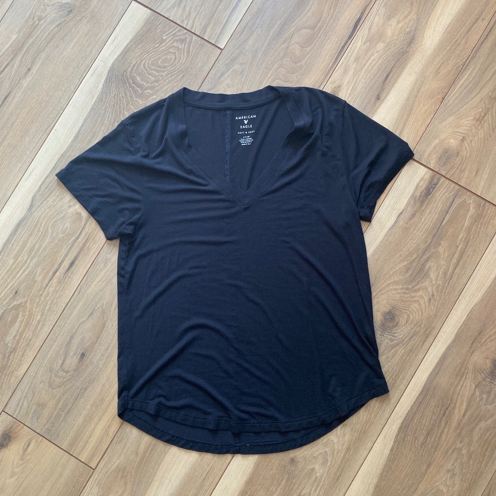 American eagle outfitters tee